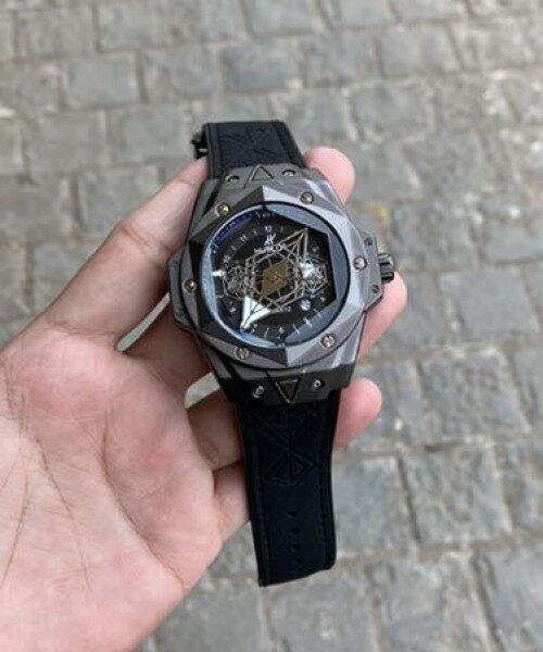 Trendy Hublot Watch For Men (GOPI438)