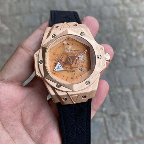 Stylish Hublot Watch For Men (GOPI1429)
